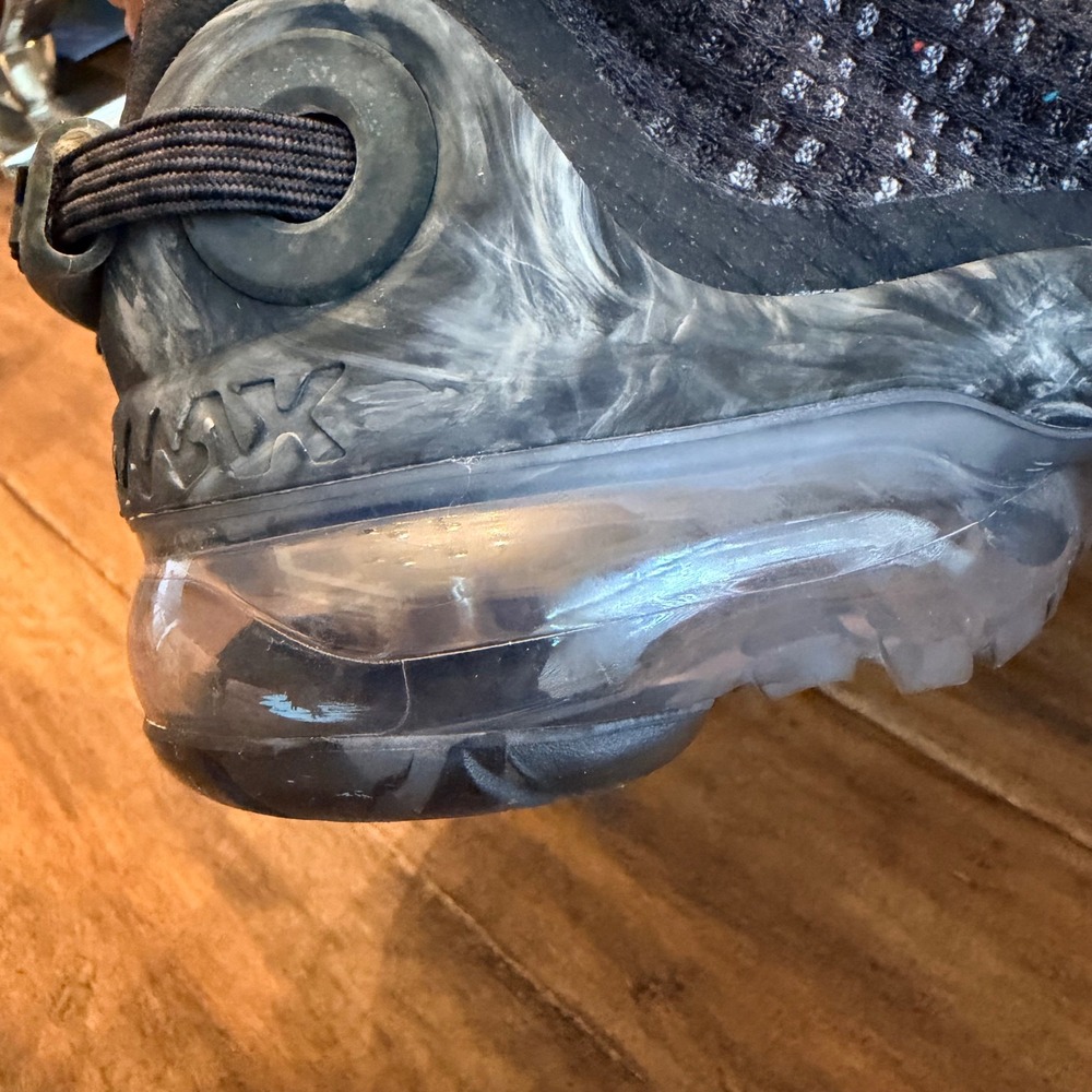 Nike Air VaporMax 2020 Flyknit FlyEase Black Dark Grey CJ4069-001 6.5Y/ W8 - Picture 3 of 7